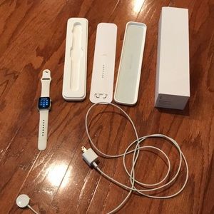 Apple Watch Sport 38mm 7000 series silver aluminum